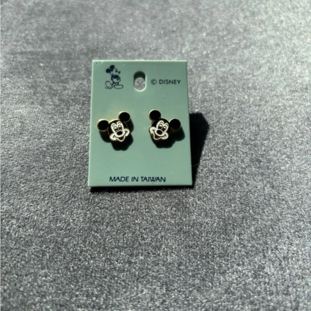 NWT Vintage Disney Mickey Mouse Earrings